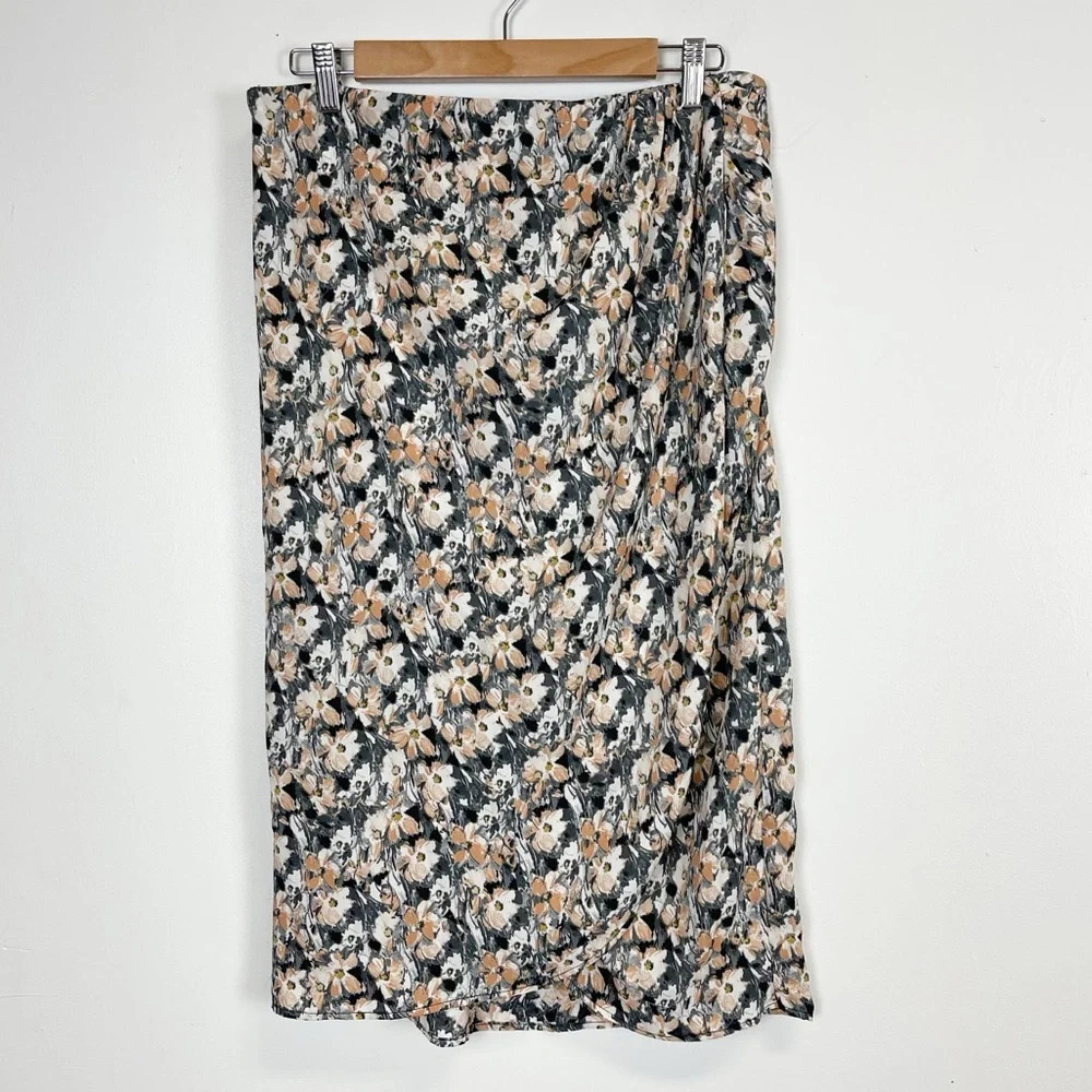 NWT Status by Chenault Midi Skirt Womens Large Multicolor Floral Pull On NEW